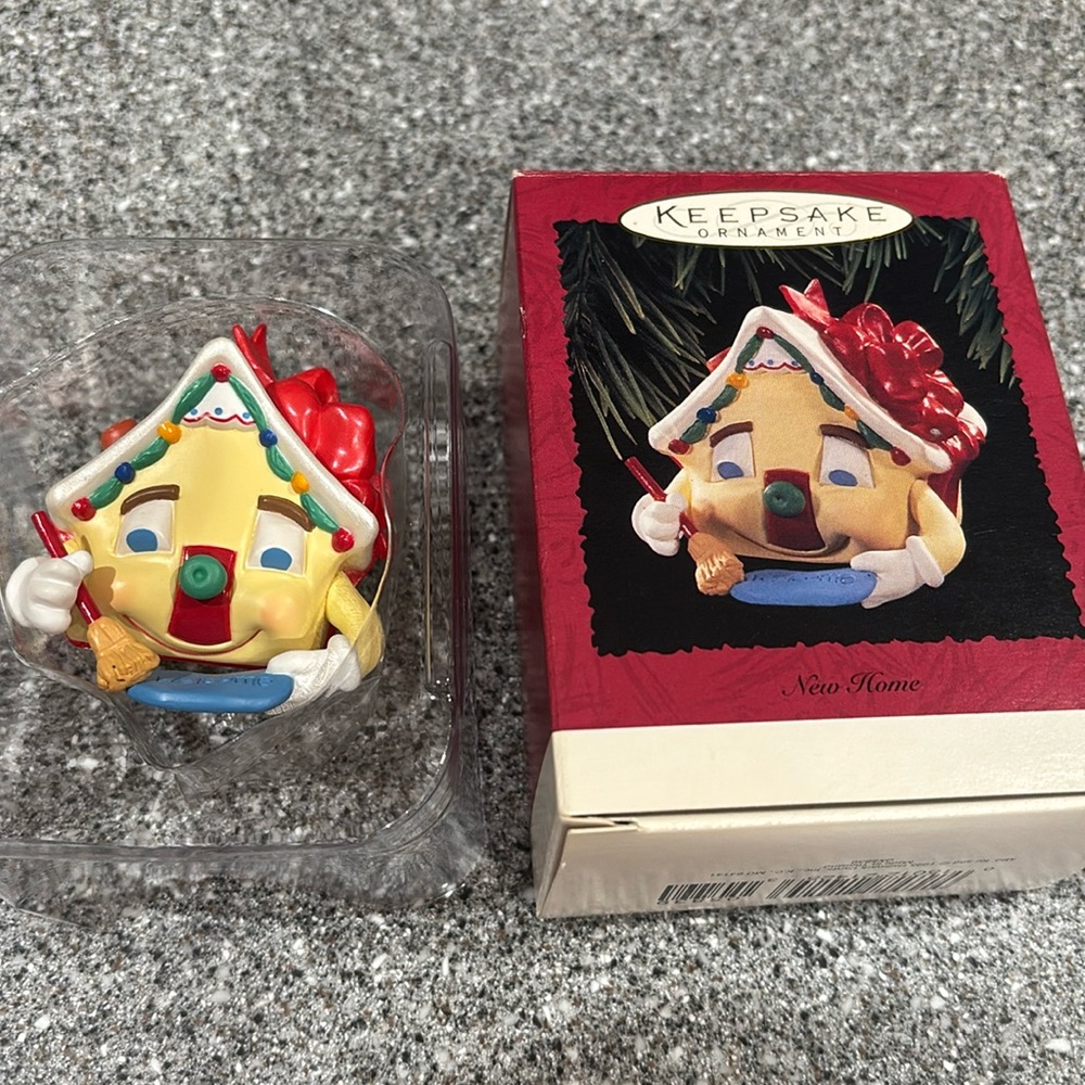 Hallmark New Home Ornament 1995